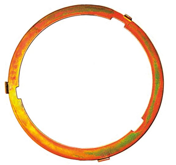 Spacer Ring in the group Volvo / 240/260 / Electrical components / Front lights / Headlight 240 round -1980 at VP Autoparts AB (1235911)
