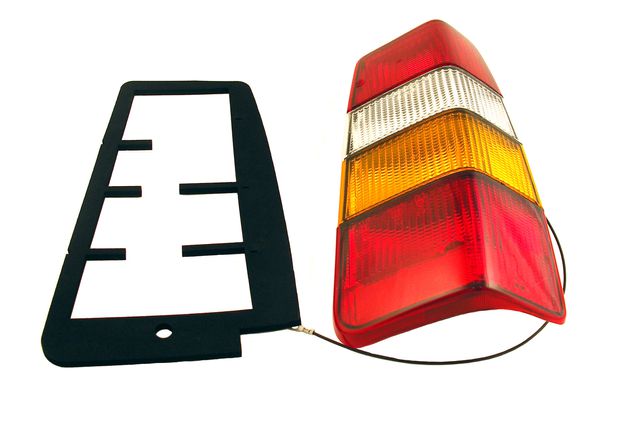 Tail light 245 81- RH in the group Volvo / 240/260 / Electrical components / Rear lights / Rear light 245/265 1981- at VP Autoparts AB (1372440)