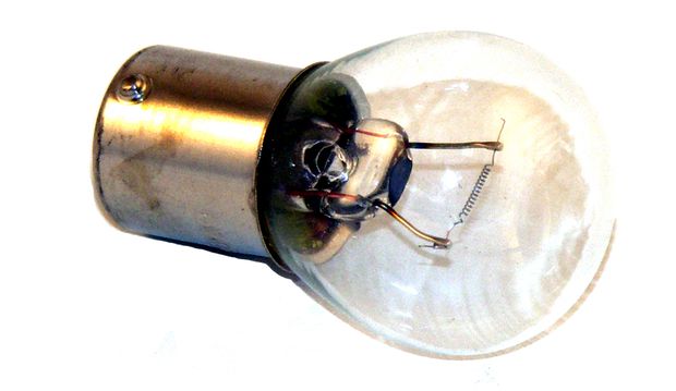 Bulb 6V 18w in the group Volvo / Amazon / Electrical components / Rear lights / Rear light Amazon B16/B18 1957-62 at VP Autoparts AB (191188)