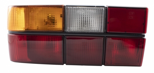 Taillight 740 79-89 black LH in the group Volvo / 740/760/780 / Electrical components / Rear lights / Rear light 740/760 -1989 at VP Autoparts AB (3518916)