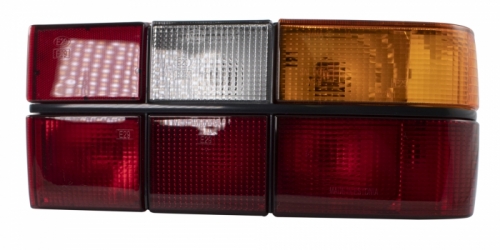 Taillight 740 83-89 black RH in the group Volvo / 740/760/780 / Electrical components / Rear lights / Rear light 740/760 -1989 at VP Autoparts AB (3518917)
