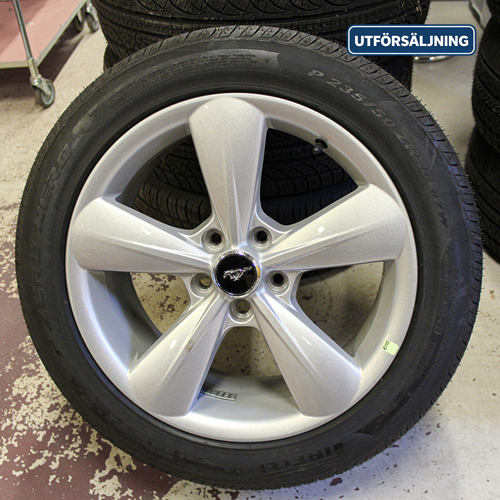 Fälg med däck Mustang 2013-14 18xJx44 i gruppen Utförsäljning / USA bildelar hos VP Autoparts AB (999129)