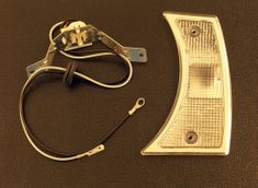 Parking Lamp Assembly 142 73-74 RH