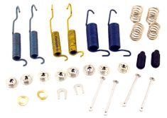 Monteringssats bromsbackar V8 fram  64-71