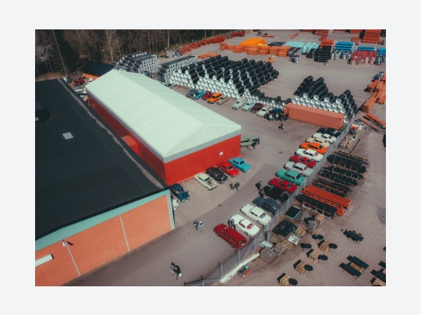Aerial view of the VP Autoparts building.