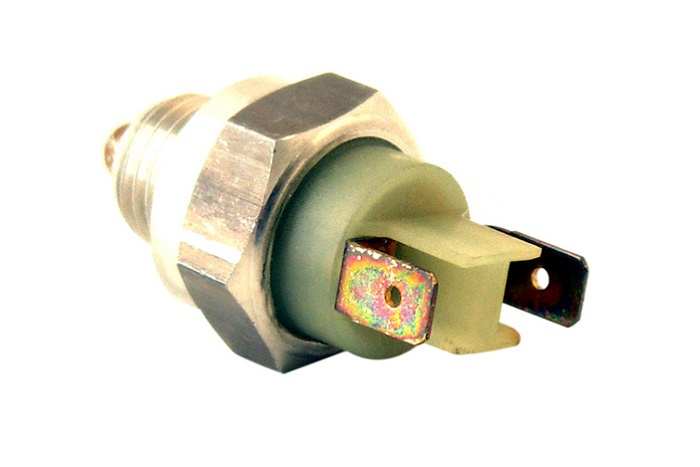 Kontakt �verv�xel 240