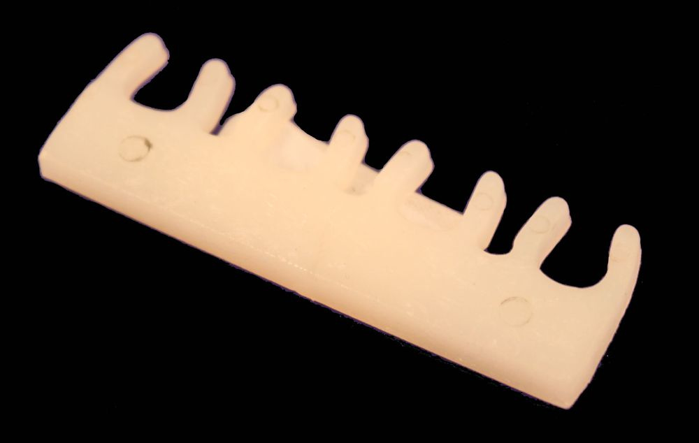 H�llare T�ndkablar 240/700 75-79