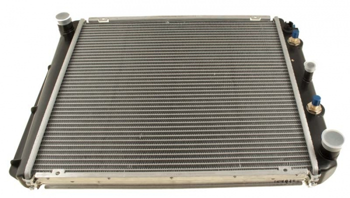 Radiator 240/740 73- automatic gear box