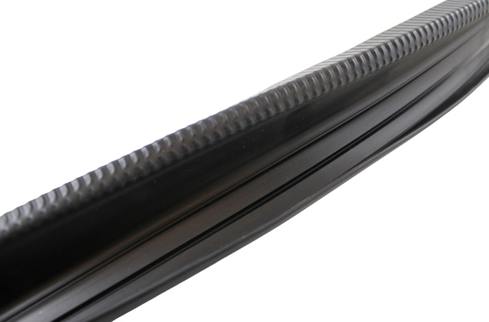 T�tningslist motorhuv 240 1986-