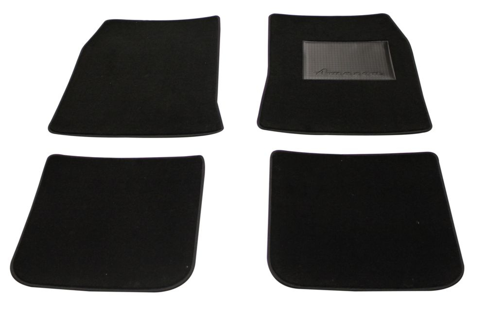 Accessory carpet kit 120 RHD Black 62-70