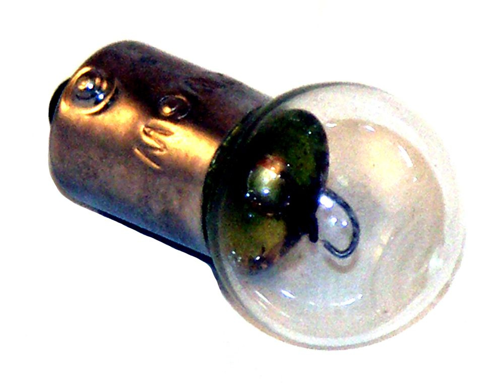 Gl�dlampa 12V 6w BA9S