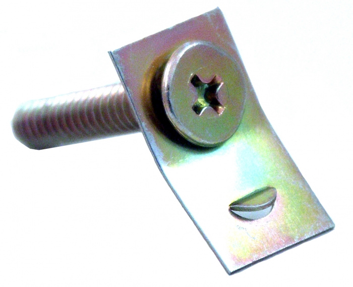 Clips Panel bakre  64-73