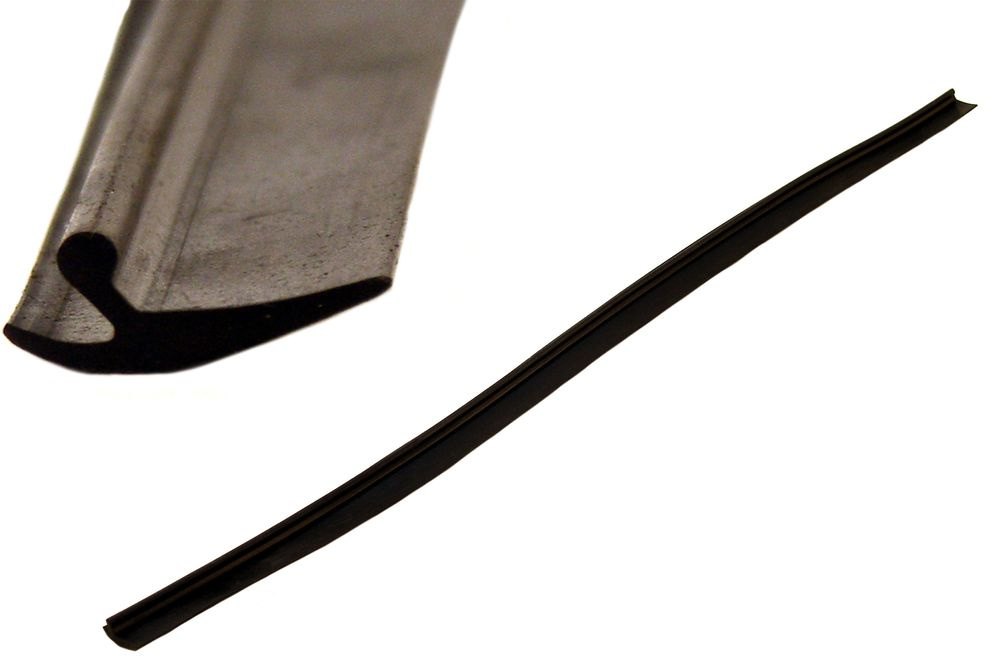 Scraper molding outer 120 4d/122 Wagon