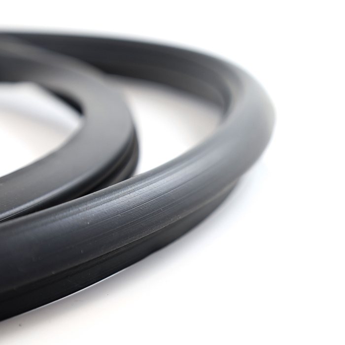 Rubber seal Re screen 122 Wagon w/o trim