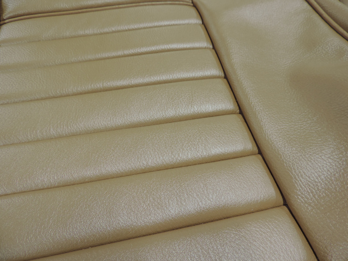 Kl�dsel Frams�te 1800E 71 guldmetallic