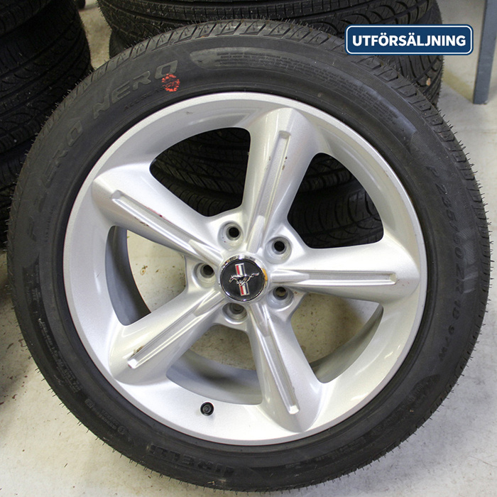 F�lg med d�ck Mustang 18x8,5 05-14