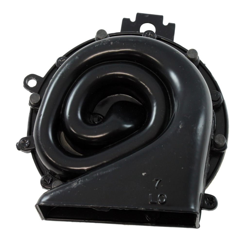 Horn low tone Mustang  67-68 LH w.A/C