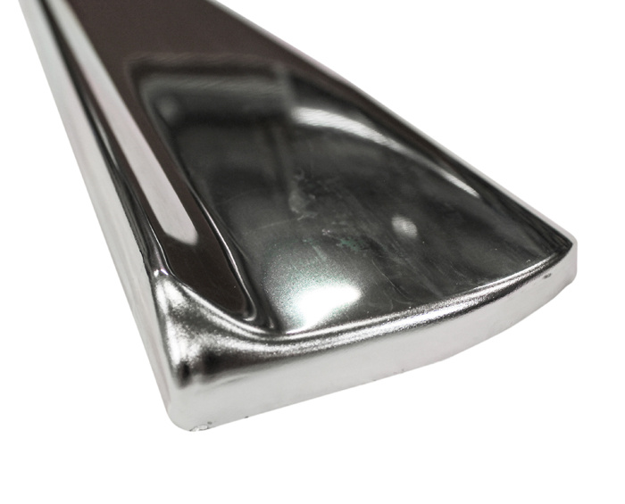 Prydnadslist tr�skel med clips 67-68 H�