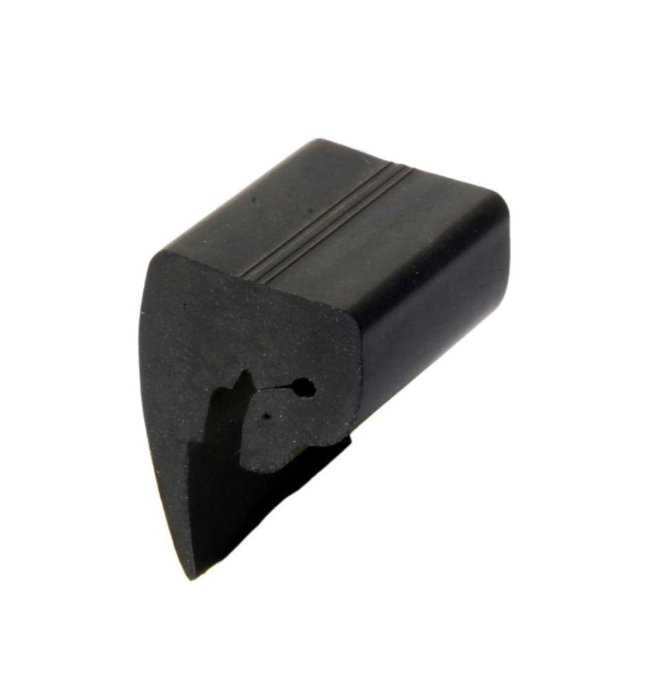 Rubber bump Cowl section 69-70