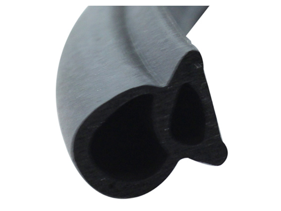 Rubber seal Bonnet 71-73 rear