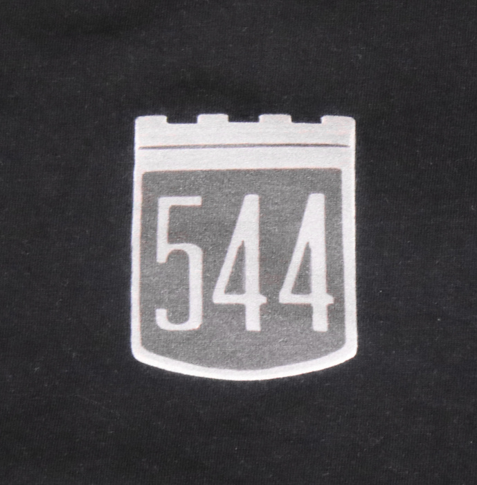 T-Shirt dam svart 544 emblem 