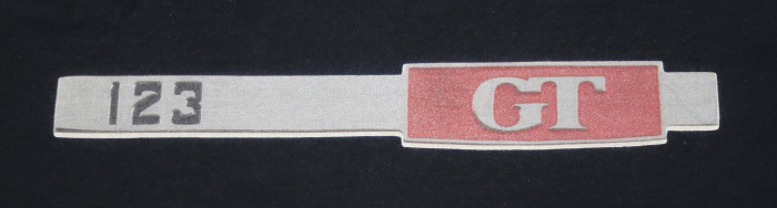 T-Shirt dam svart 123GT emblem 